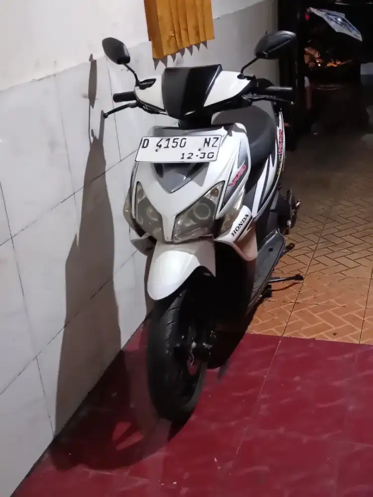 Vario tahun 2011 pajak isi/tt boleh gan cash lebih bagus