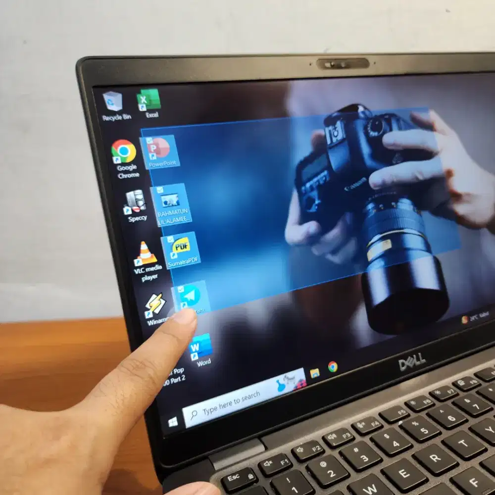 DELL 5400 Touchscreen Core i5 8th Gen Quadcore Bezelless Ready to Use