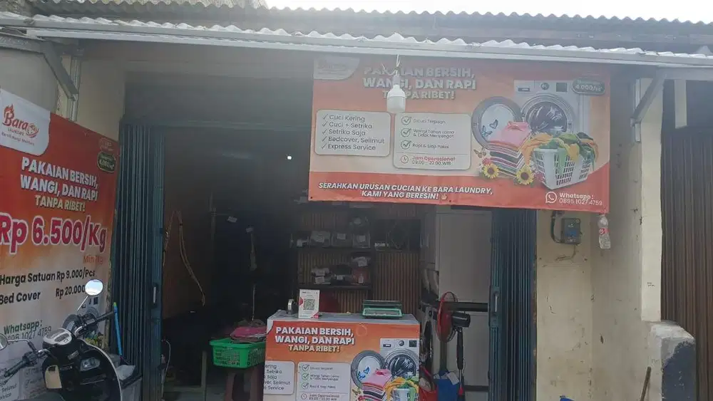 Karyawan Laundry staff