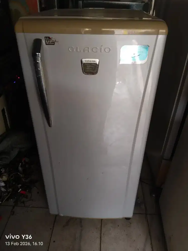 Di jual cepat kulkas 1 pintu prizer jumbo