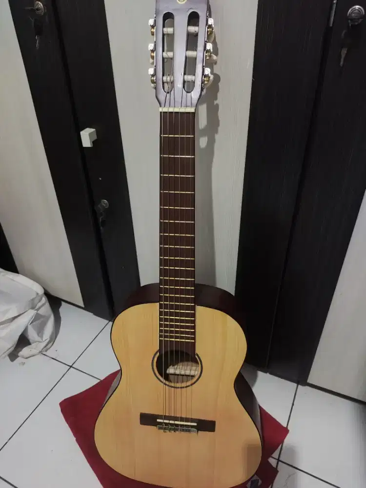 Jual Gitar yamaha
