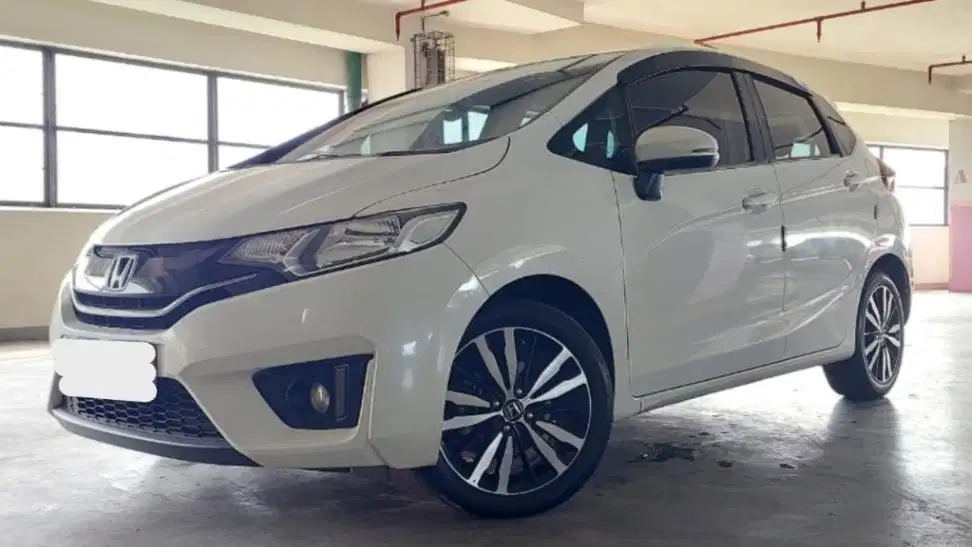 DP MURAH Honda Jazz 1.5 S Bensin-MT 2018 Putih CTGVB