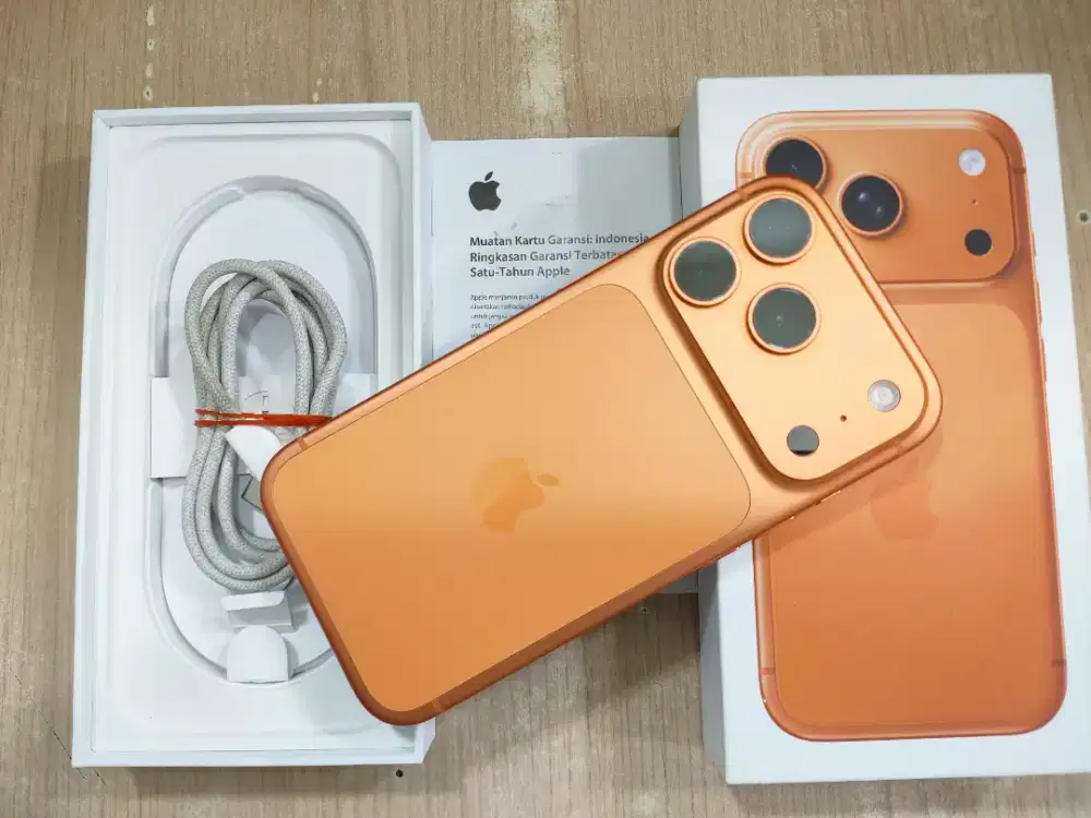 SECOND IPHONE 17 PRO 256GB Garansi Resmi iBox Indonesia