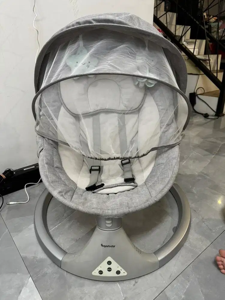 Bouncer Sugar Baby Hug Me Automatic Baby Swing Chair With Table Full