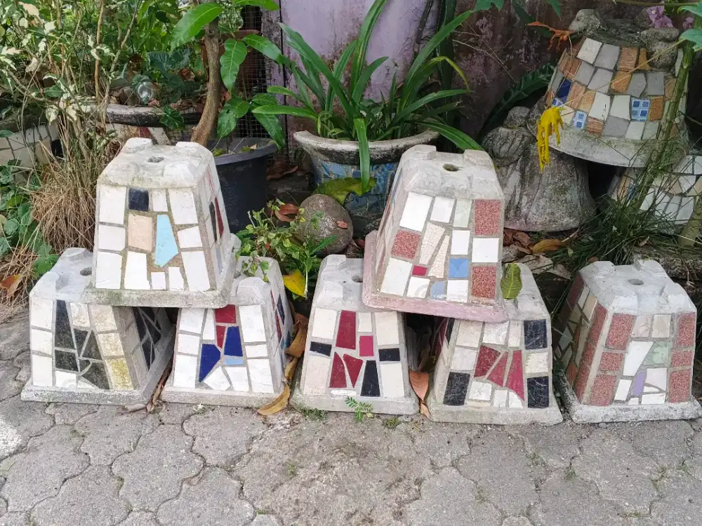 Pot bunga batu keramik