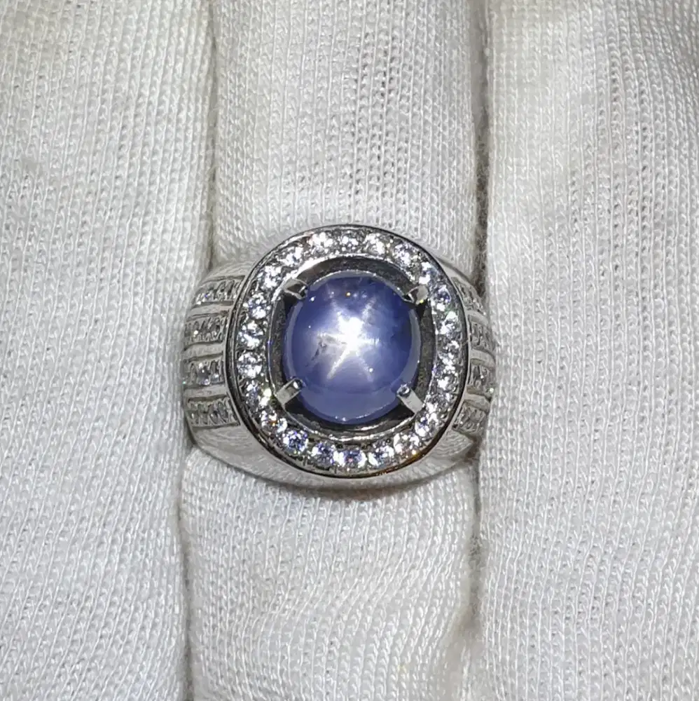 Natural Star Blue Sapphire Srilanka 8.60 crt