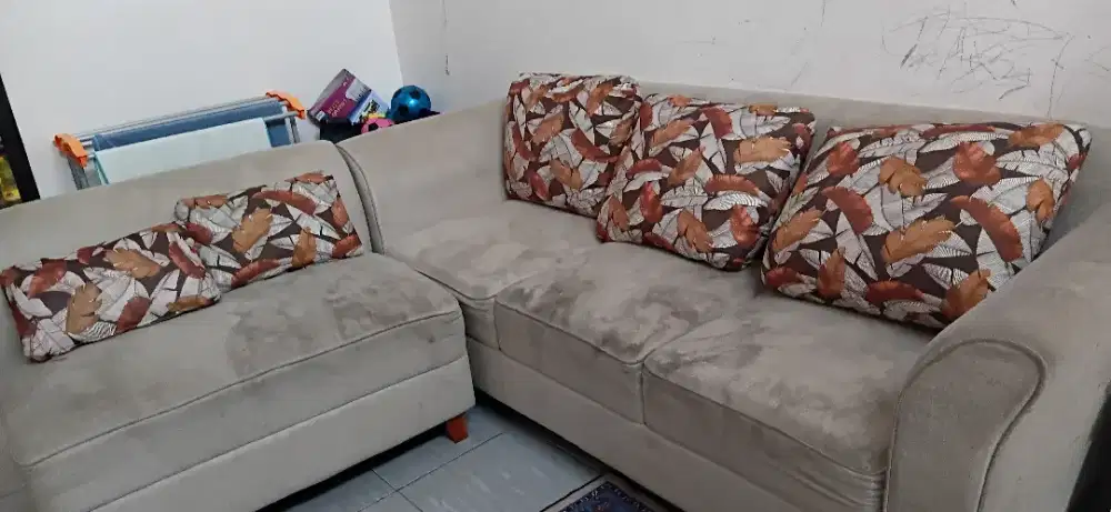Sofa Bekas 5 Seater