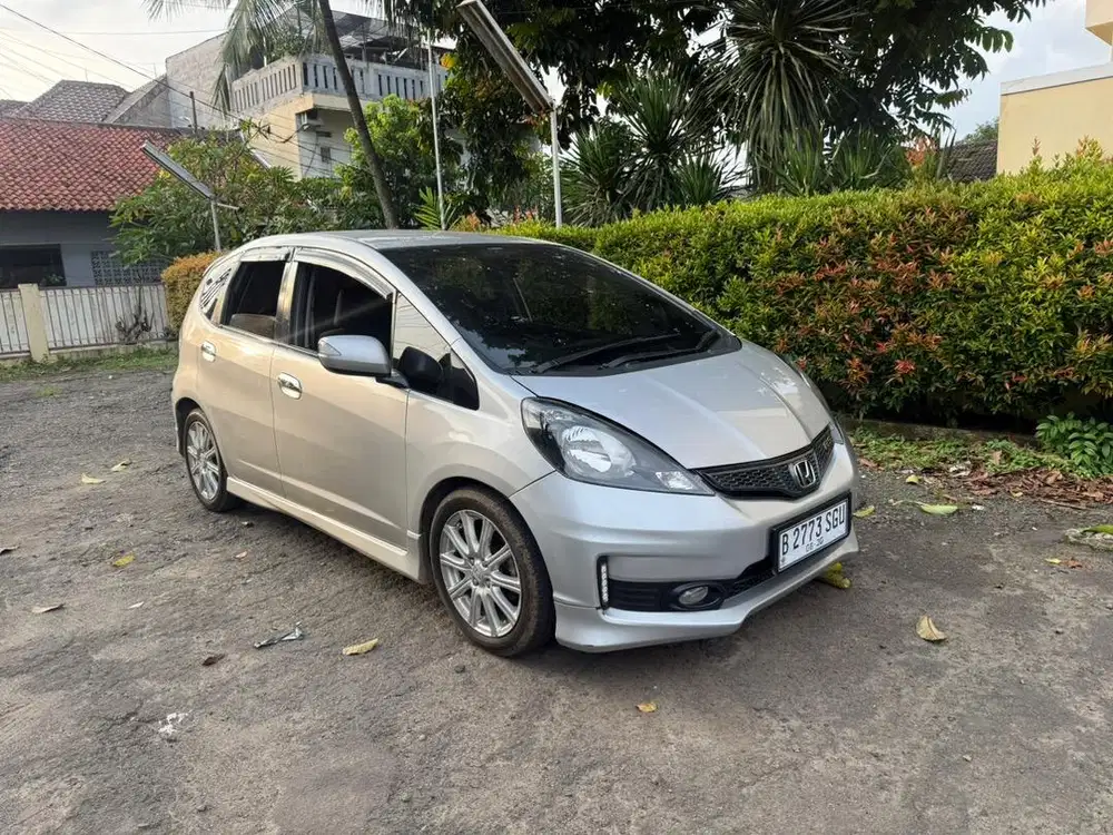 Honda jazz RS 2013 matic MURAH