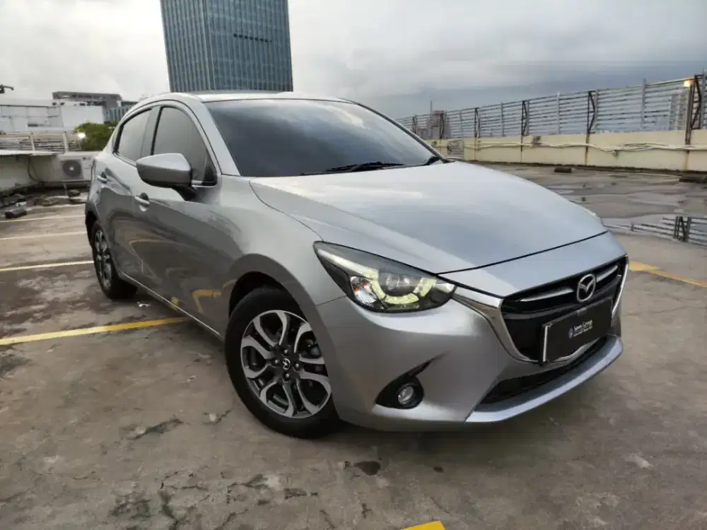 Mazda 2 R 2015 A/T