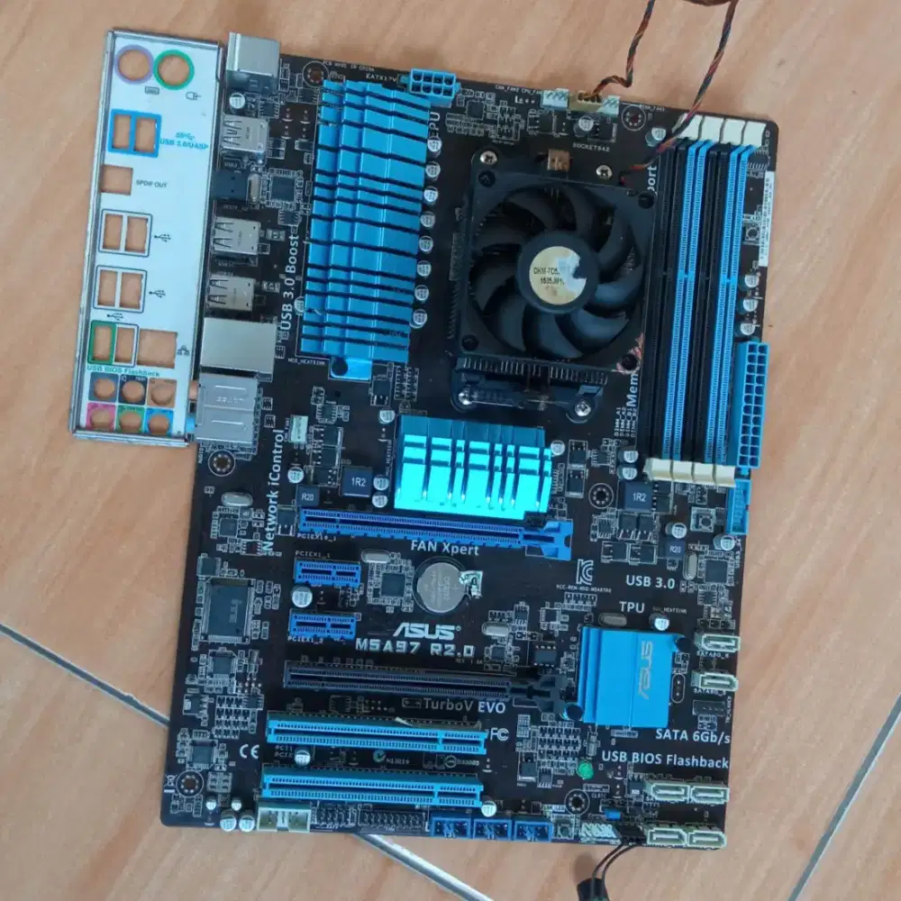 ASUS M5A97 R2.0 + AMD FX-4300