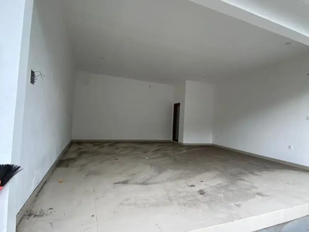 Studio Shophouse for rent in Batu Belig, Bali