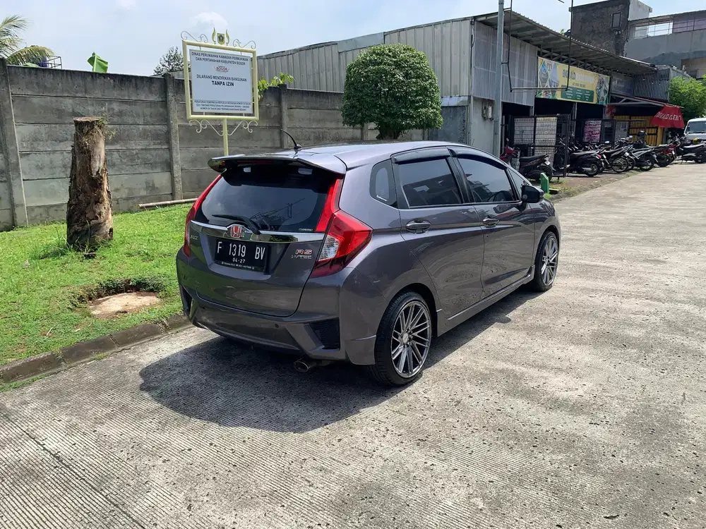 Honda Jazz RS matic 2016 Bergaransi 1th