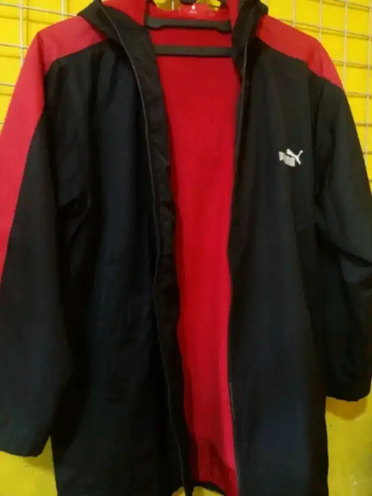 Di jual jaket Puma ukuran L atau XL masuk