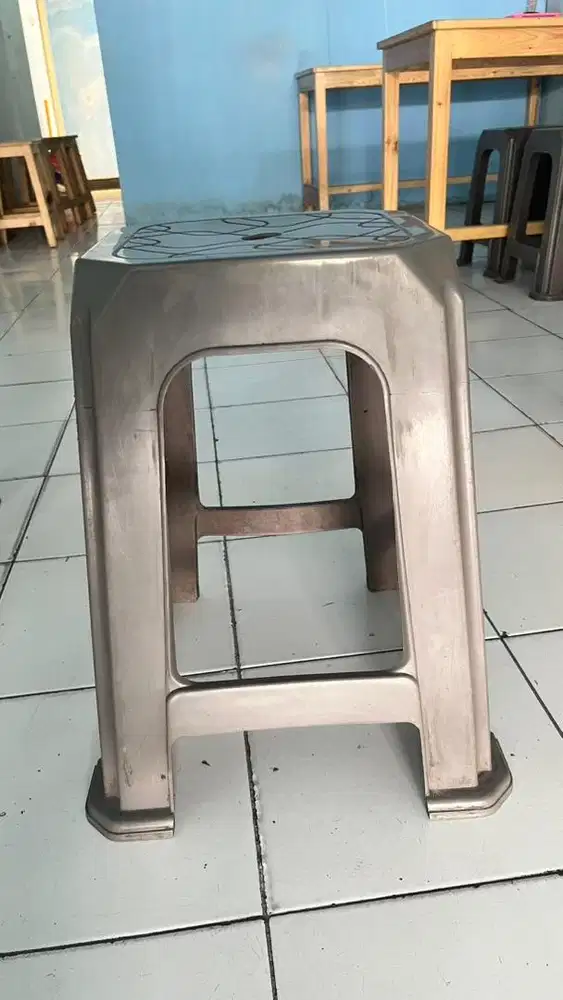 Kursi Plastik Kuat