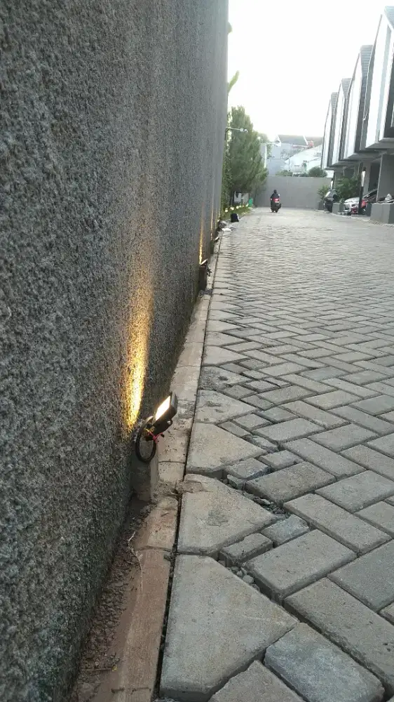 Tukang listrik panggilan