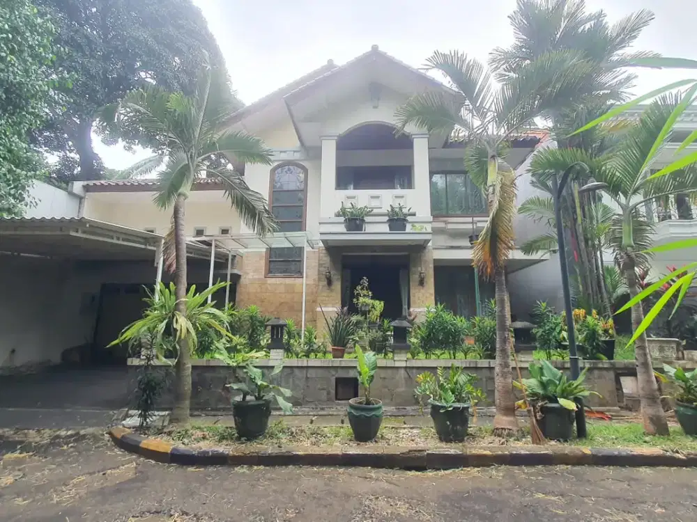 RUMAH DI PERUMAHAN PESONA AGUNG JAKSEL