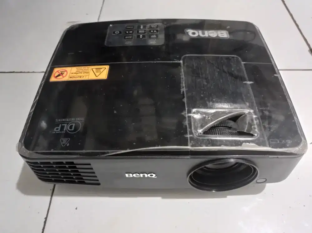 Proyektor BenQ MX505 XGA 3000 ANSI Lumens VGA Only Terang Normal
