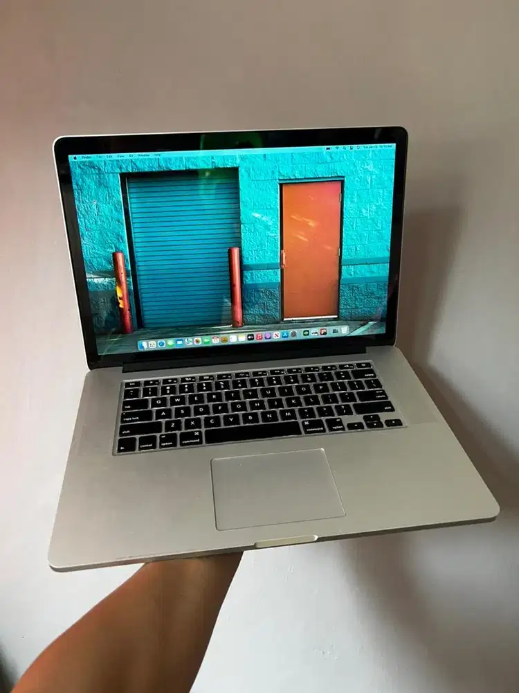 Macbook Pro 2015 dual VGA 16/512Gb siap buat kerja