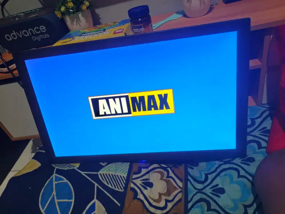 TV smart tv 27 masih gress