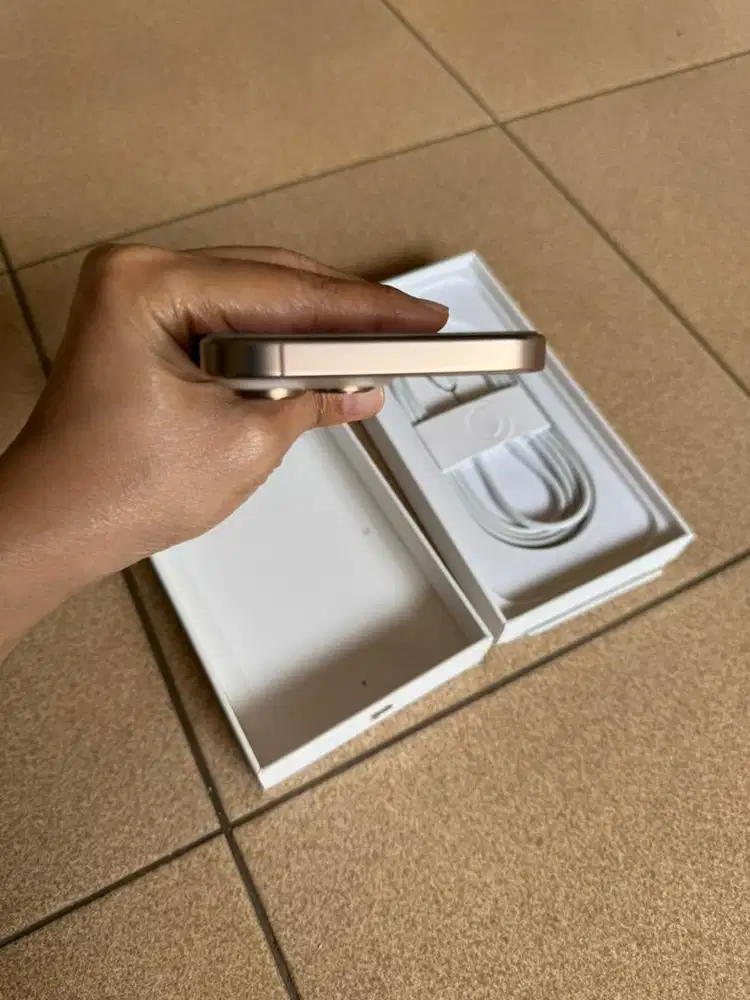 Dijual iphone 16 pro max