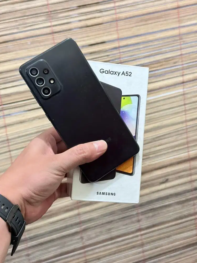 Samsung A52 8/256GB Sein Fullset Normal Minus Pemakaian