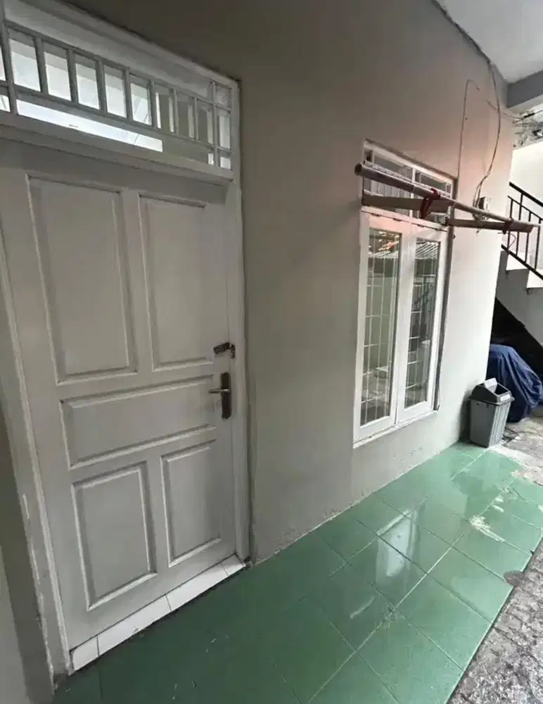 Kontrakan rumah tahunan