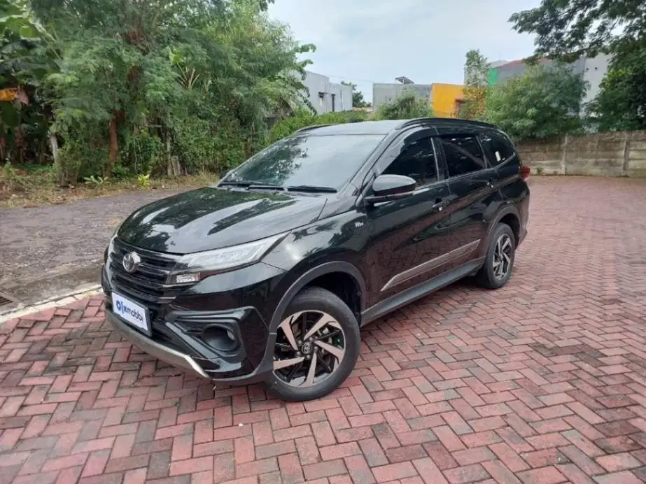 DP MURAH Rush 1.5 GR Sport Bensin Matic 2021 Hitam YN