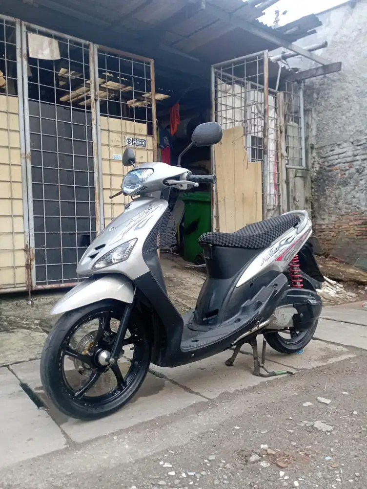 Yamaha Mio Sporty Silver Mulus Ganteng Komplit Murmer