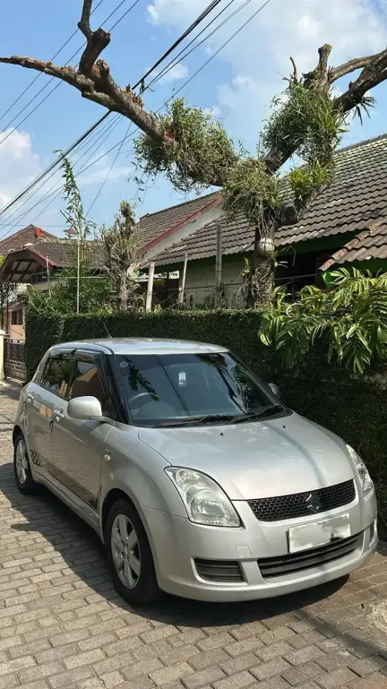 SUZUKI SWIFT 1,5 TAHUN 2010