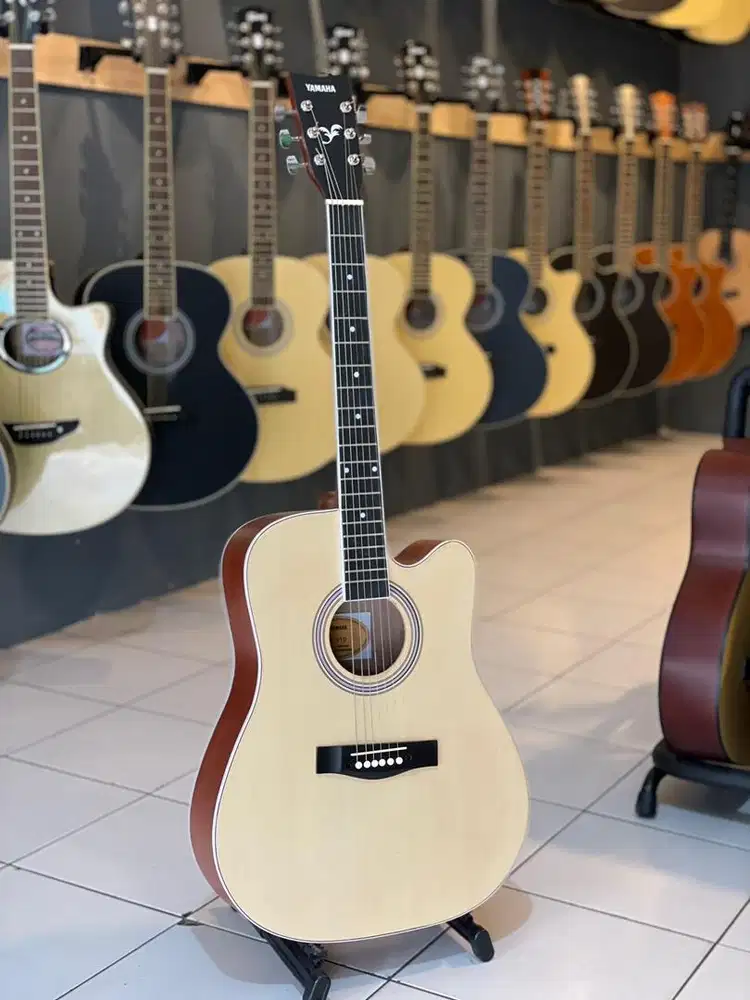 Gitar akustik yamaha jumbo tanem besi