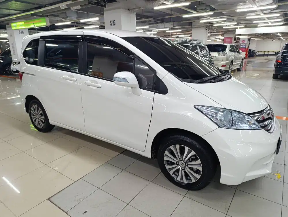 Honda Freed SD 1.5 AT Tahun 2014/2015