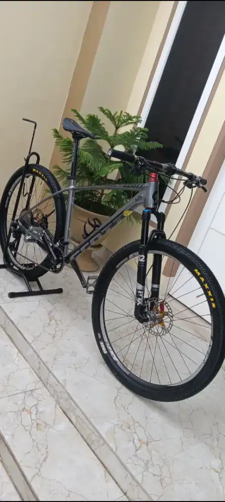 Sepeda SCOT SCALE UKURAN 29