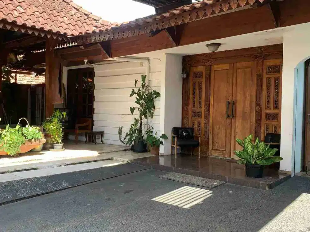 Rumah 1lt siap huni lebar 14 dekat simpang meruya jakarta barat