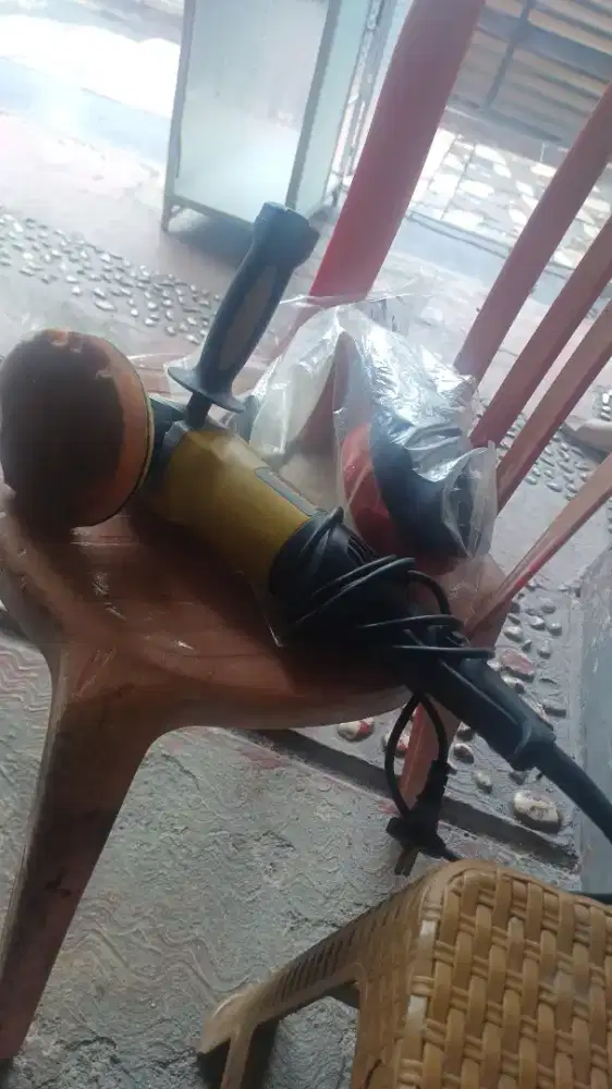 Mesin poles mobil KRISBOW