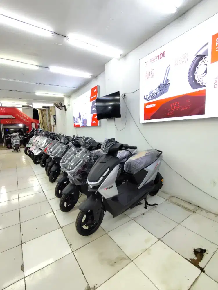 NEW SEPEDA LISTRIK HARGA PROMO MULAI 3JTAN, BISA CICILAN DP0%