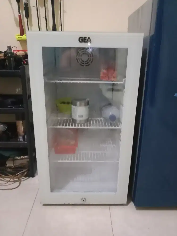 KULKAS/SHOWCASE GEA MINI SHOWCASE