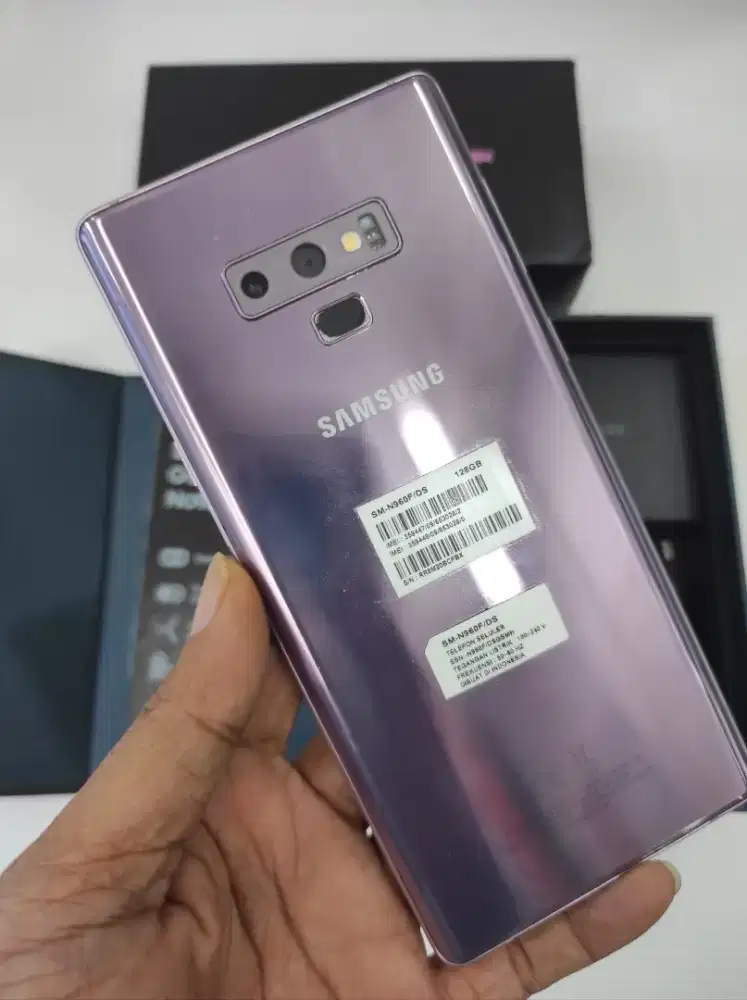 Samsung Note 9 
Garansi Resmi (SEIN) 
Ram 6/128
Mulus 97%
Fullset