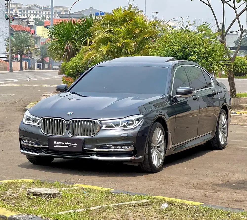 BMW 740Li Pure Excellence G12 2018 / Odo 21rbu Miles