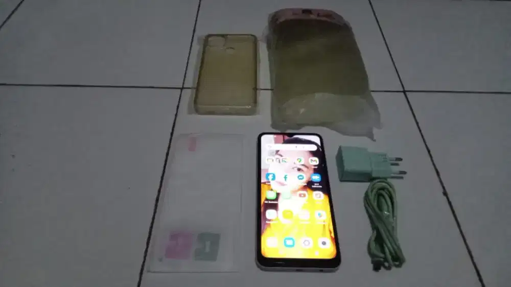 Redmi A2 ( 2023 )
Ram 5gb ( 3gb+2gb)
Rom 32gb
Blue Edition