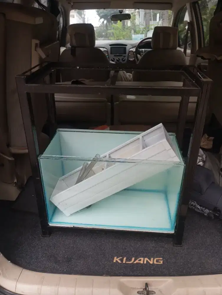 Aquarium + Rak besi holo