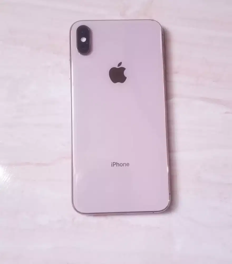Apple iphone xs gold