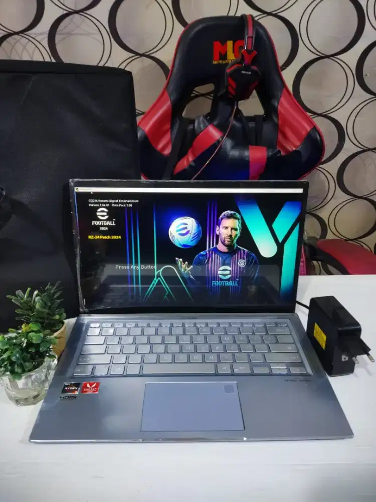 ASUS ZENBOOK  UX431DA Superslim [SSD 512Gb]