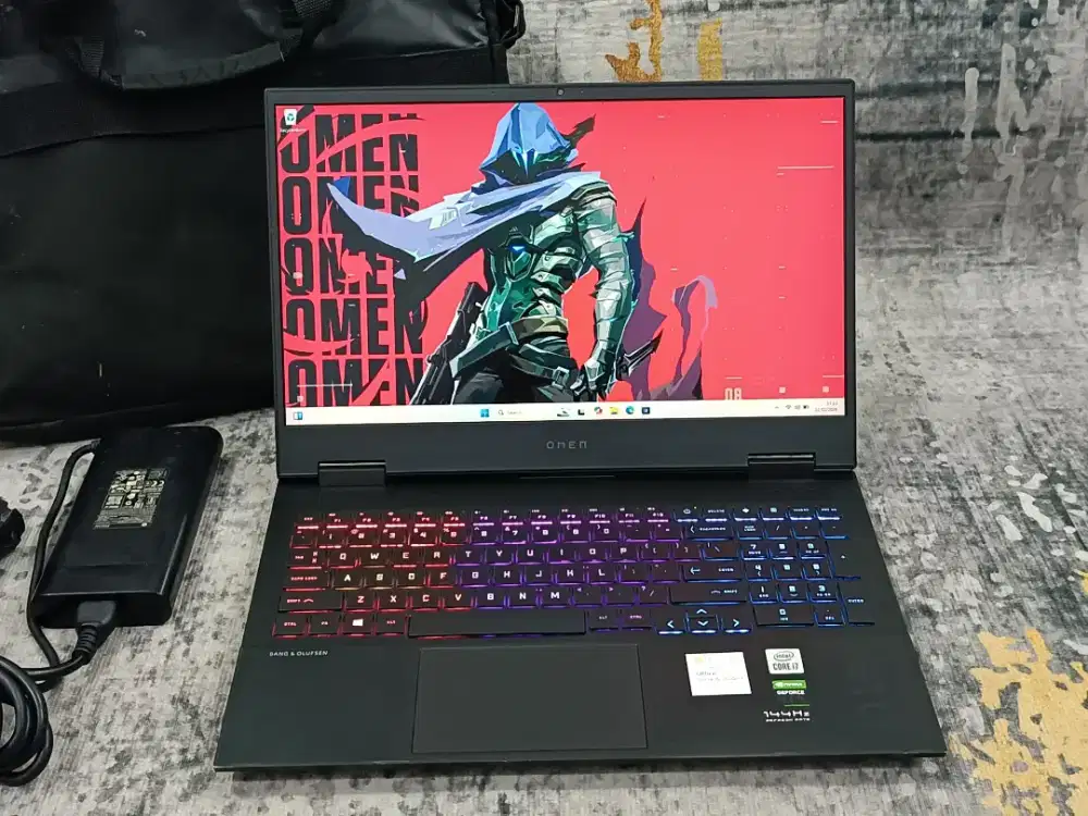 HP Omen 15 Core i7-10750H 16GB 512GB RTX 2060 6GB 160W Full HD 144Hz