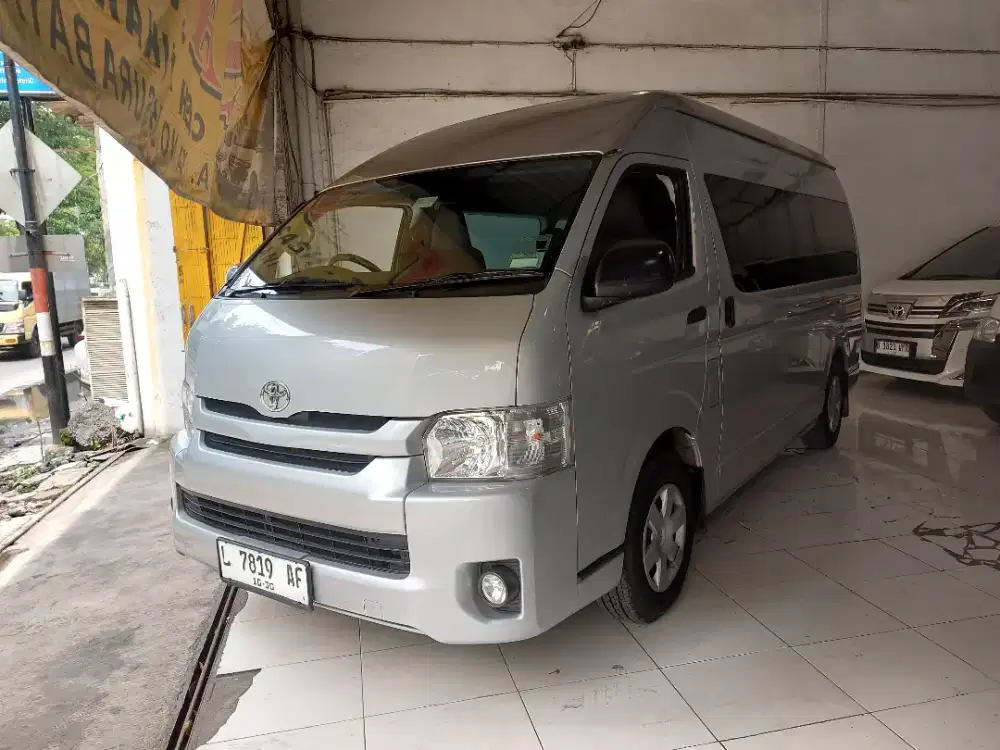 Toyota hiace hi ace 2.5 commuter diesel solar 2020