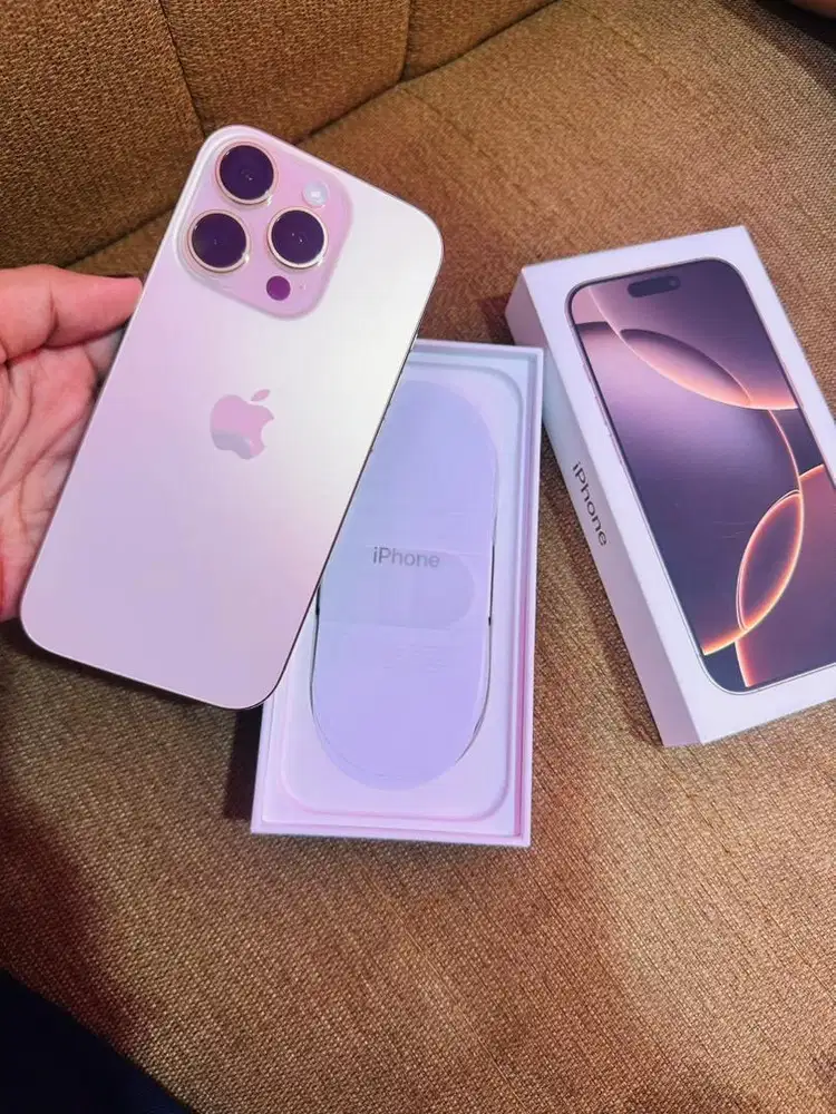 Iphone 16 pro 128gb garansi ibox second like new