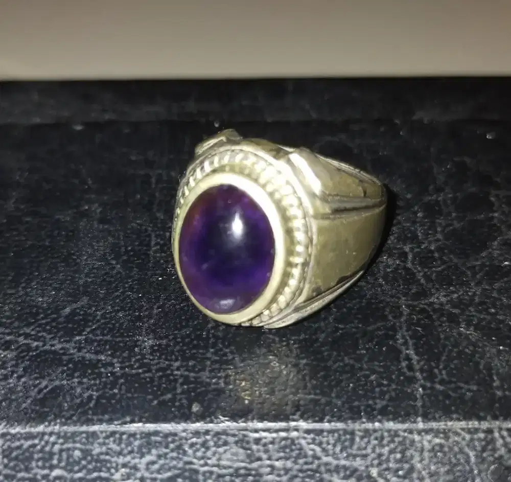 Batu Akik/Cincin Batu Kecubung