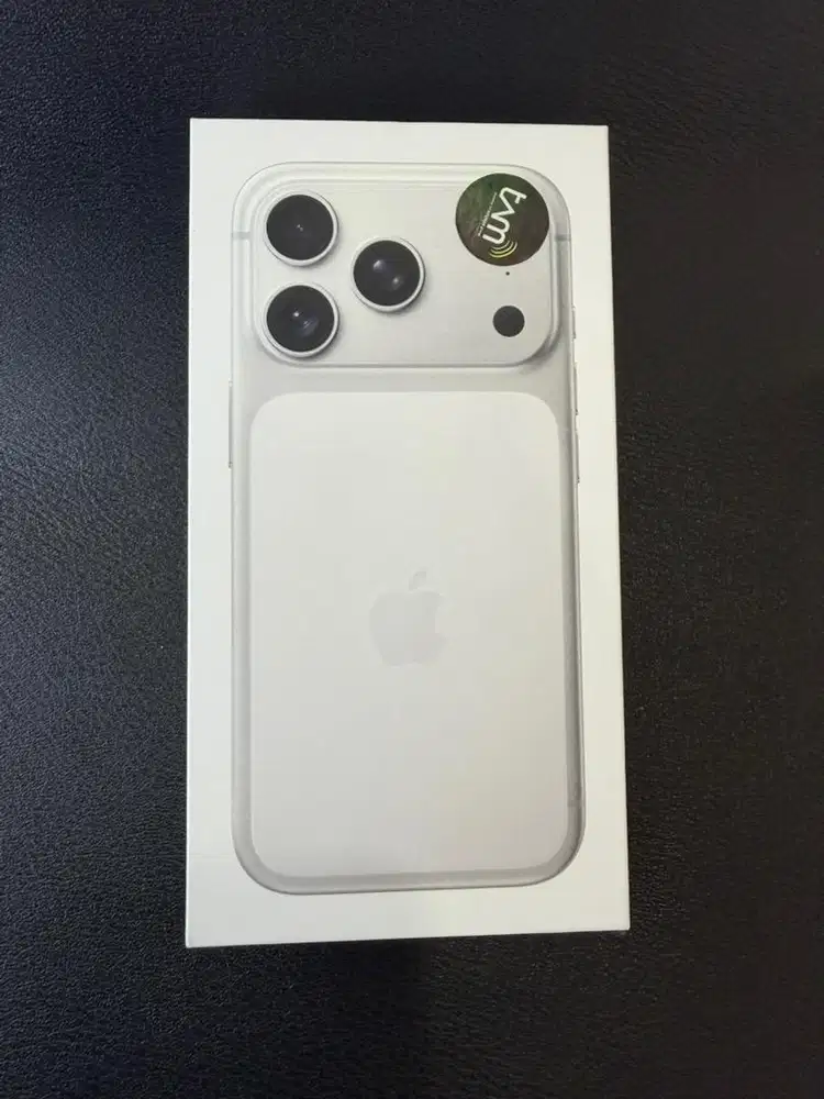 New iPhone 17 pro 512 iBox