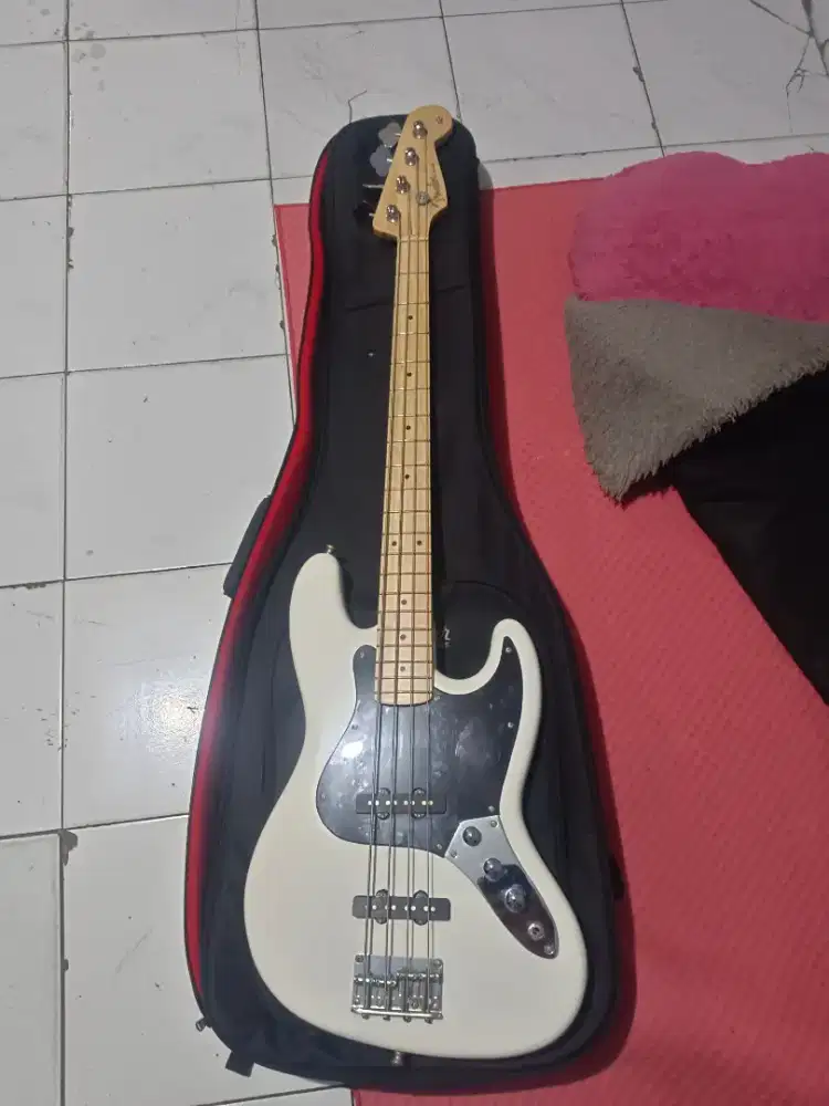 Dijual bass fender custom free gigbag