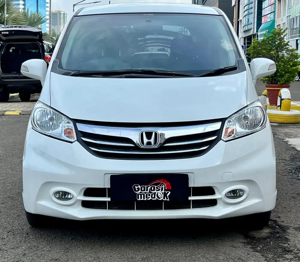 Honda Freed SD 2014 Antik Low KM Murah Bekas Putih Genap Top Garansi