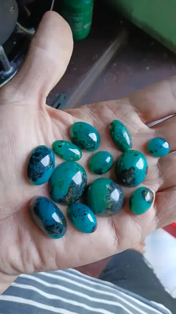 Batu bacan sama kalimaya banten borongan ( Sembilan juta, nego )